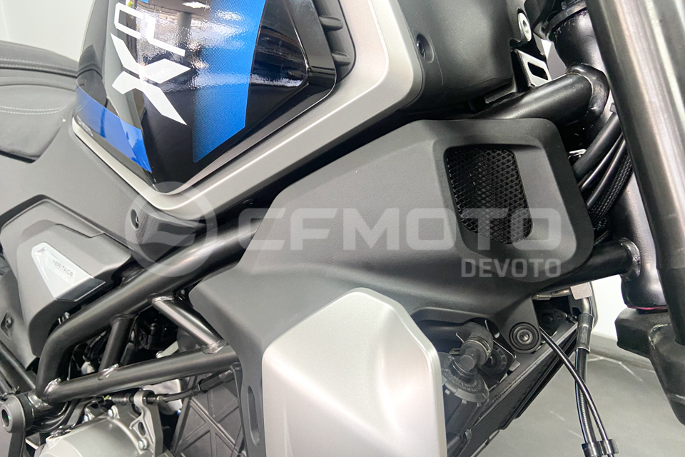 cfmoto_300_clx_id3310_new_8.jpg