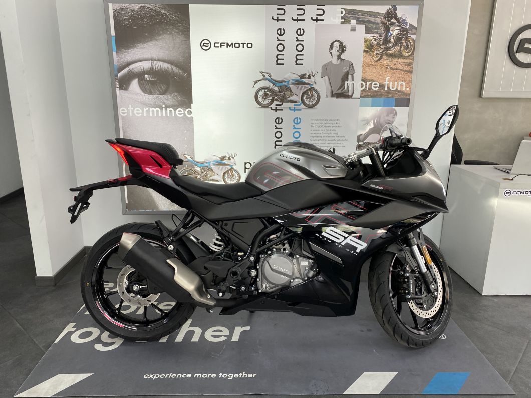 cfmoto_300_sr_nuevo_id3331_1.JPG