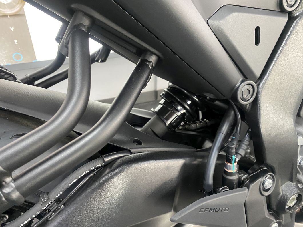 cfmoto_675_nk_salon_id3762_13.JPG