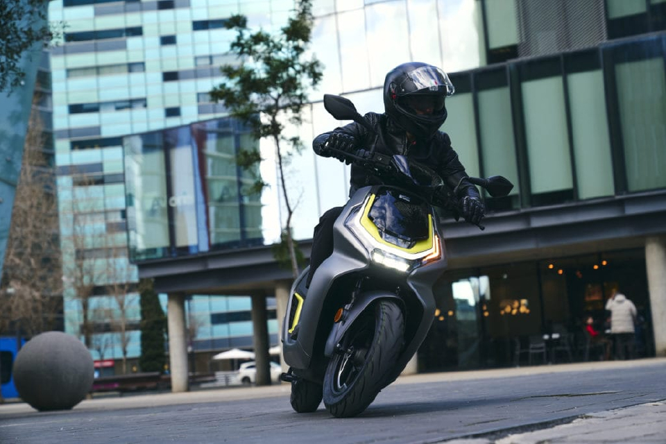 cfmoto_ae6_id_3800_1.jpg