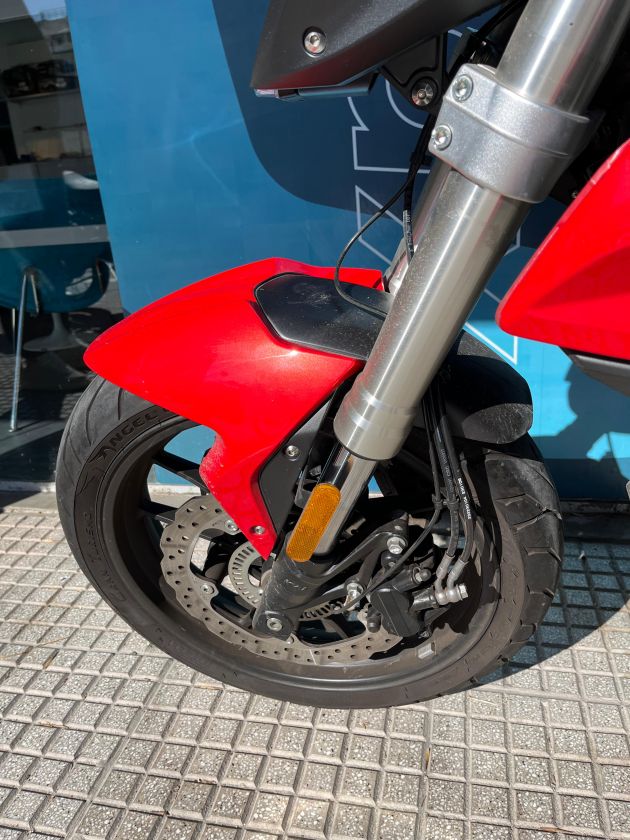 voge_500r_usada_2023_9840km_id3720_6.jpg